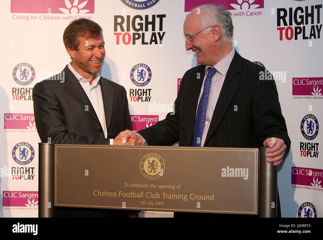 File photo dated 05-07-2007 of Roman Abramovich (left) and Bruce Buck ...