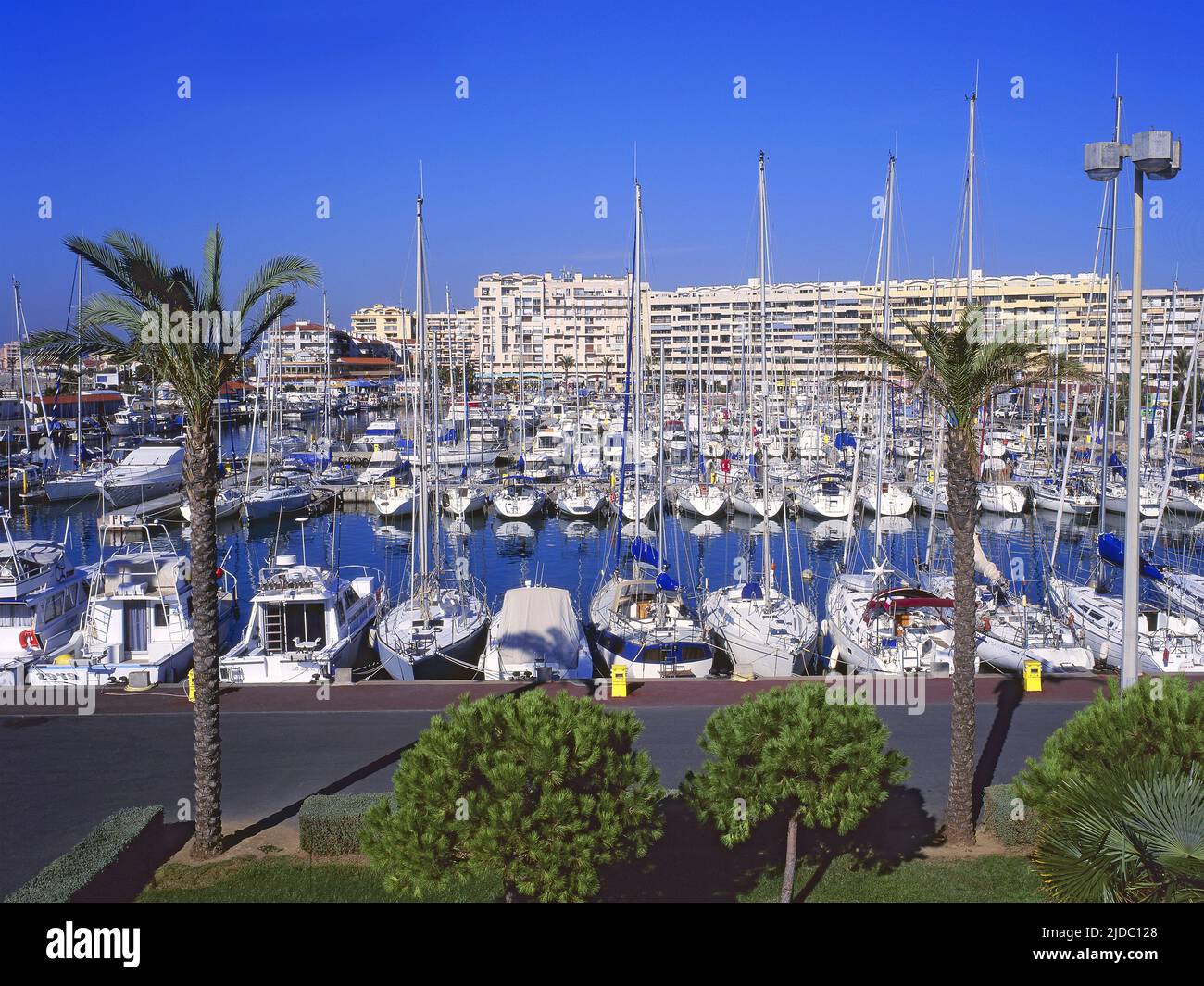 Saint cyprien port hi-res stock photography and images - Alamy