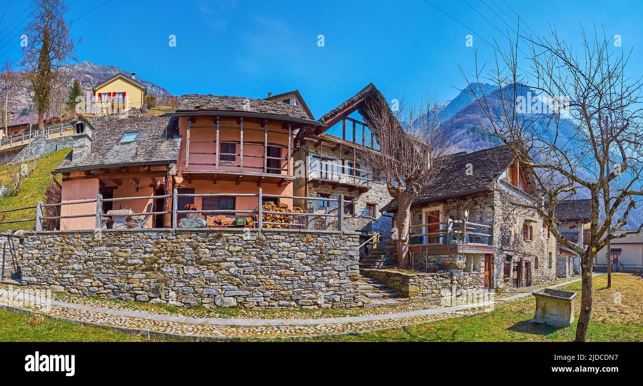 Panoramic view of vintage stone village houses of Frasco, Valle ...