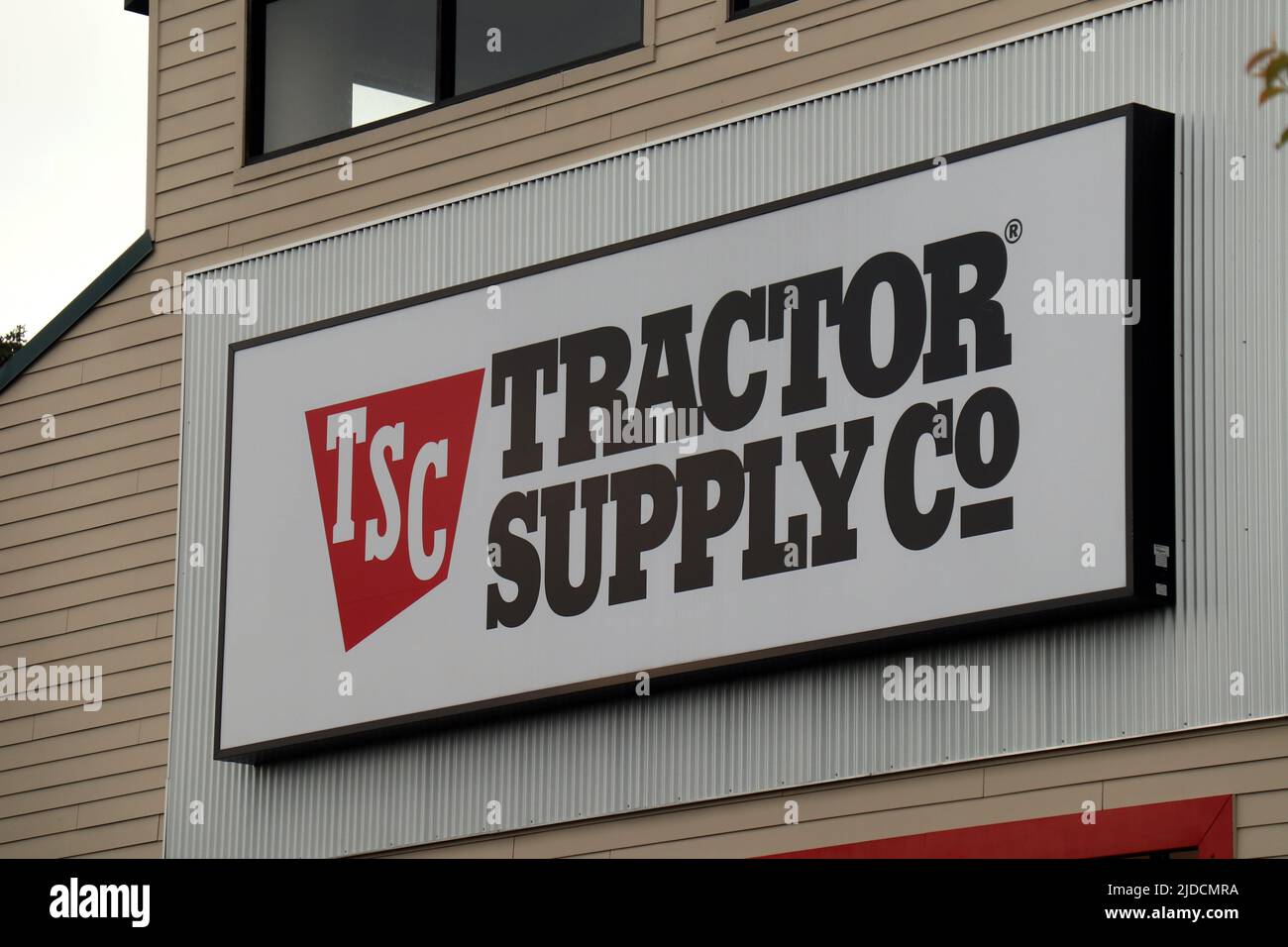 Tractor supply logo hires stock photography and images Alamy