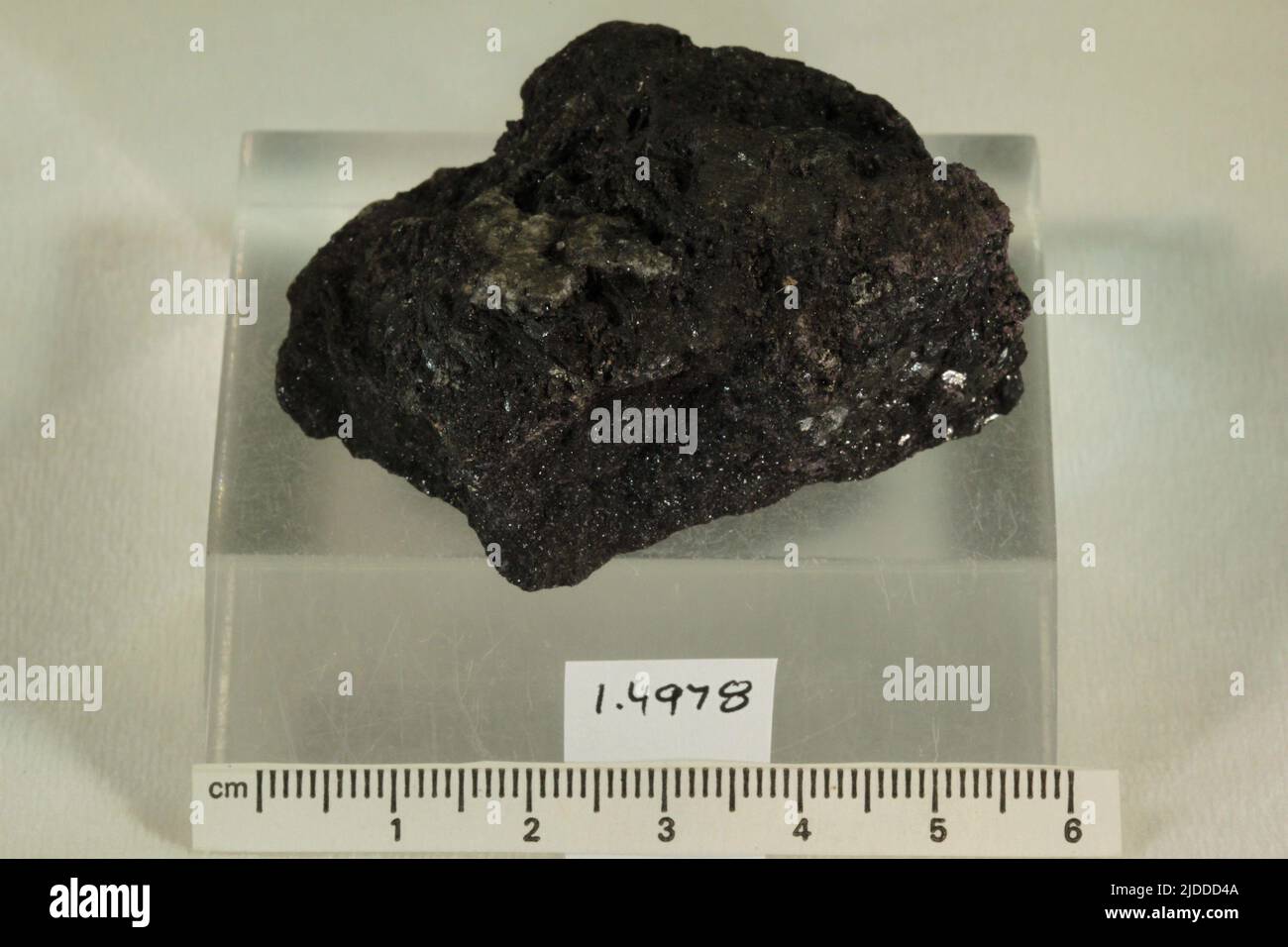 Pyrochroite hi-res stock photography and images - Alamy