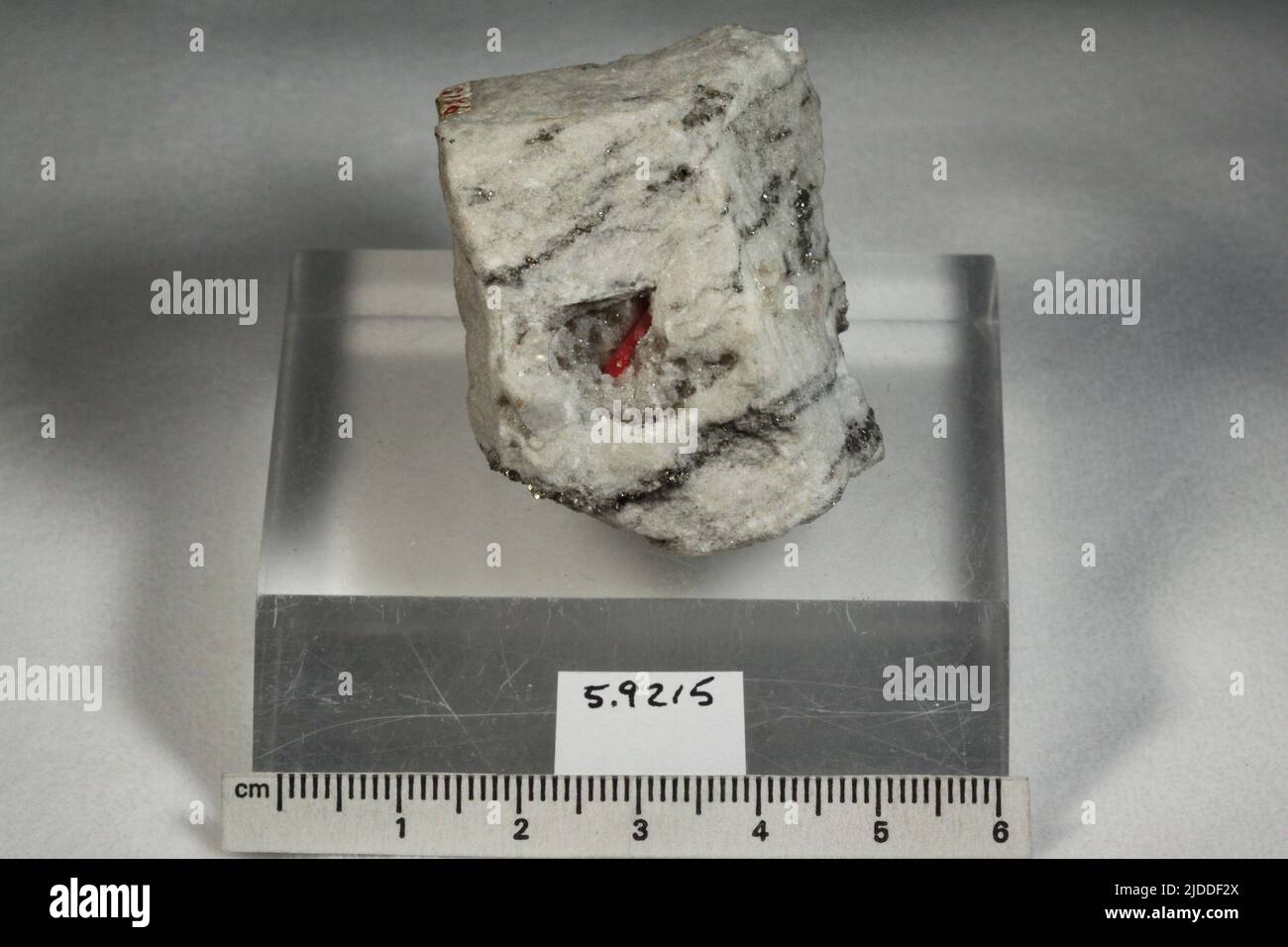 Realgar Quebec Realgar mineral orange red hi-res stock photography and images - Alamy