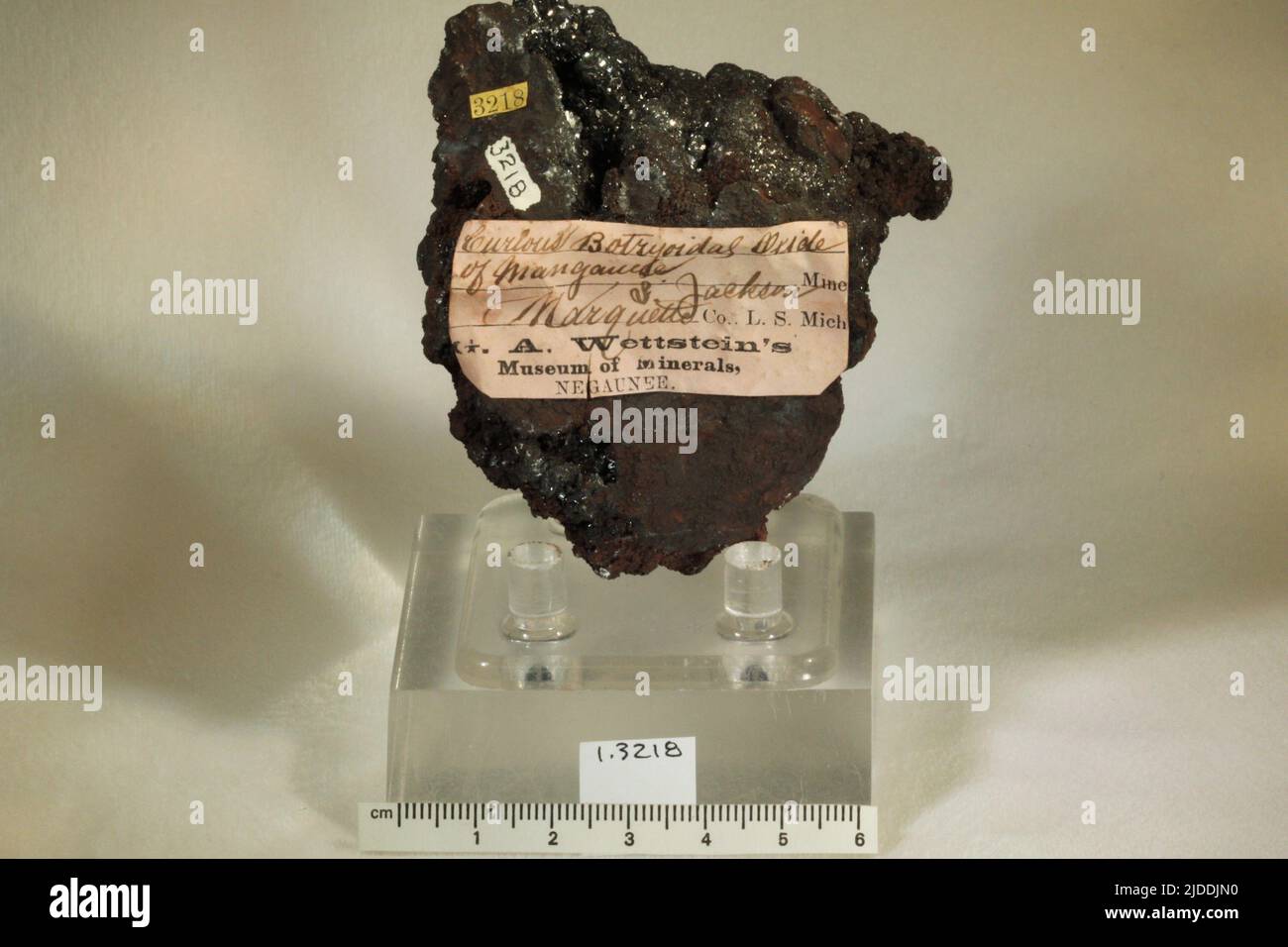 Pyrolusite minerals hi-res stock photography and images - Alamy