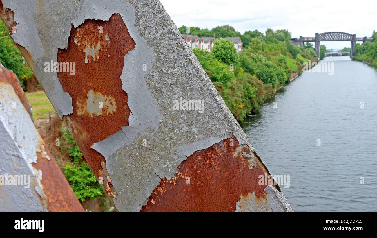 Rusting decrepit Victorian Swingbridge at Knutsford Road, Latchford, Manchester Ship canal, Warrington, Cheshire,UK, WA4 Stock Photo