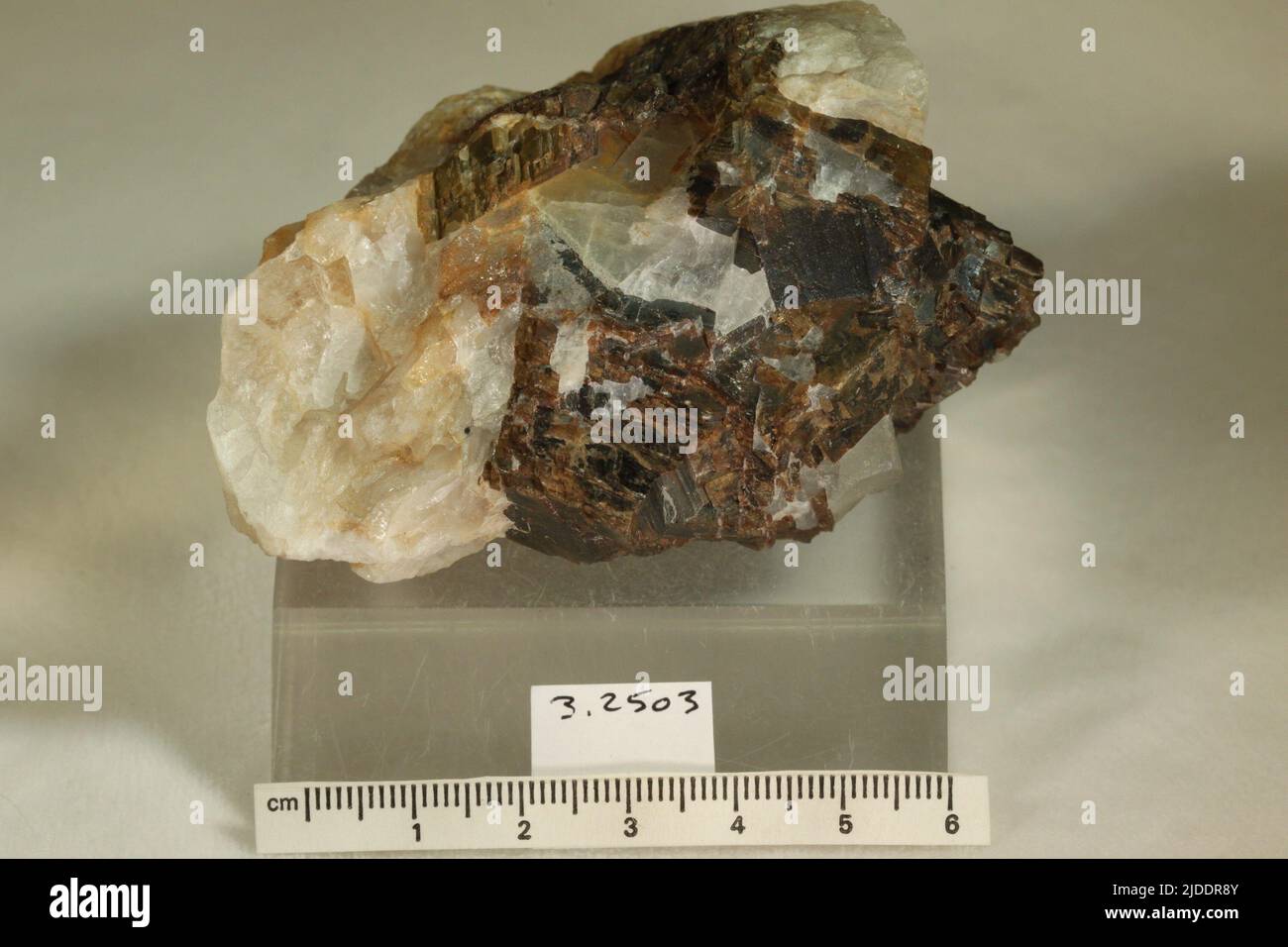 Siderite. minerals. North America; Denmark; Greenland; Sermersooq