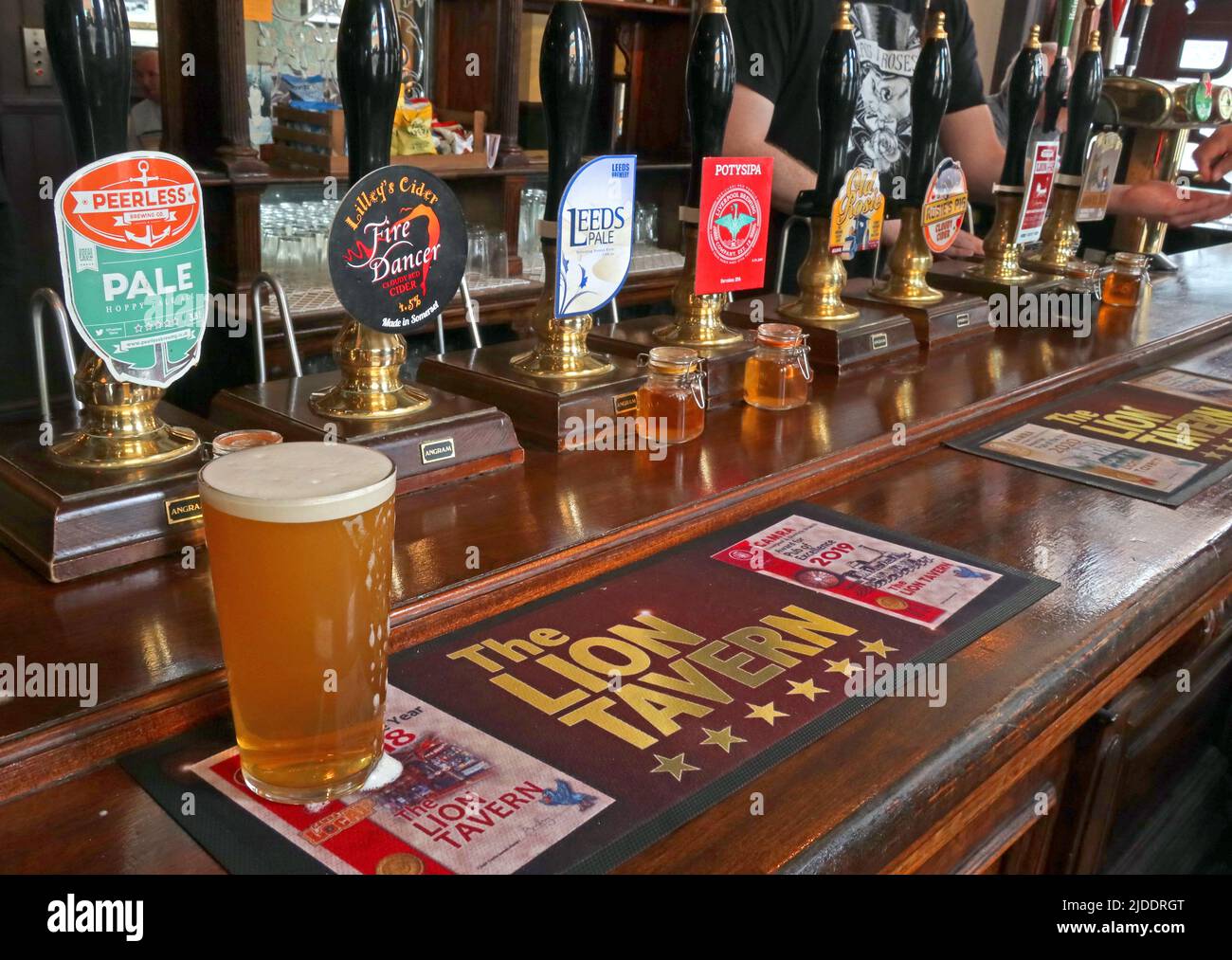 Liverpool pint of real ale,  at the Lion Tavern pub, 67 Moorfields, Liverpool, Merseyside, England, UK, L2 2NP Stock Photo