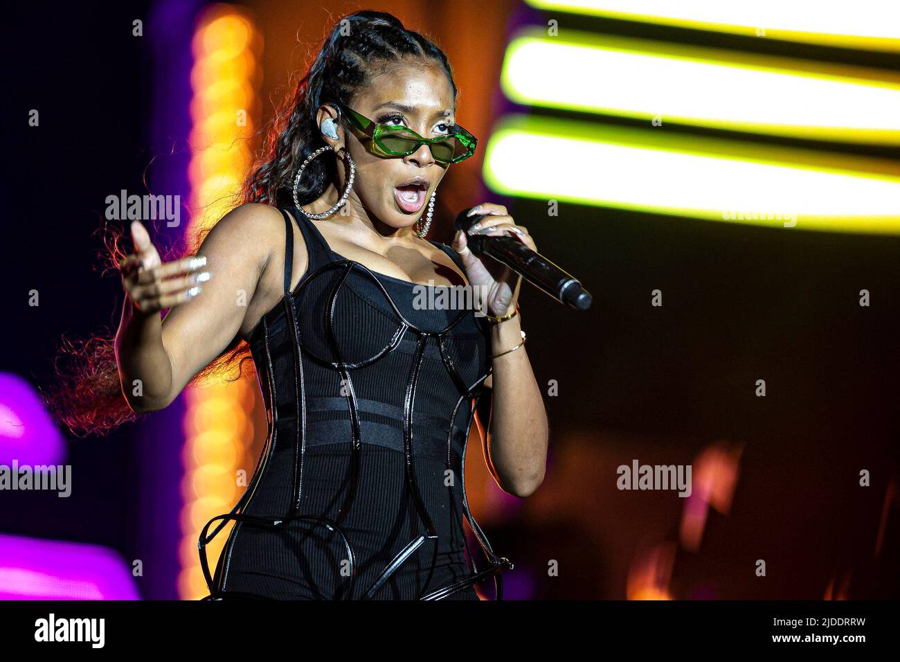 Jessica reynoso hires stock photography and images Alamy