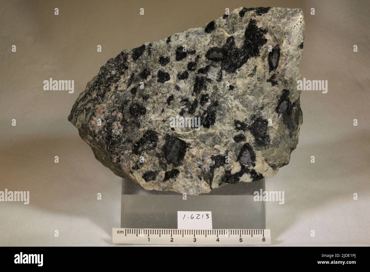 Davidite. minerals. Australia; South Australia State; Olary; Radium