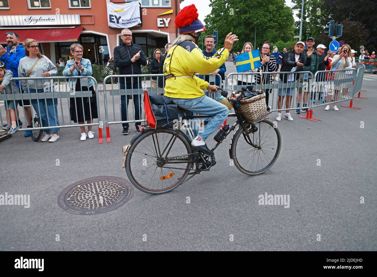 Cyclists during the world’s largest recreational bike ride ...