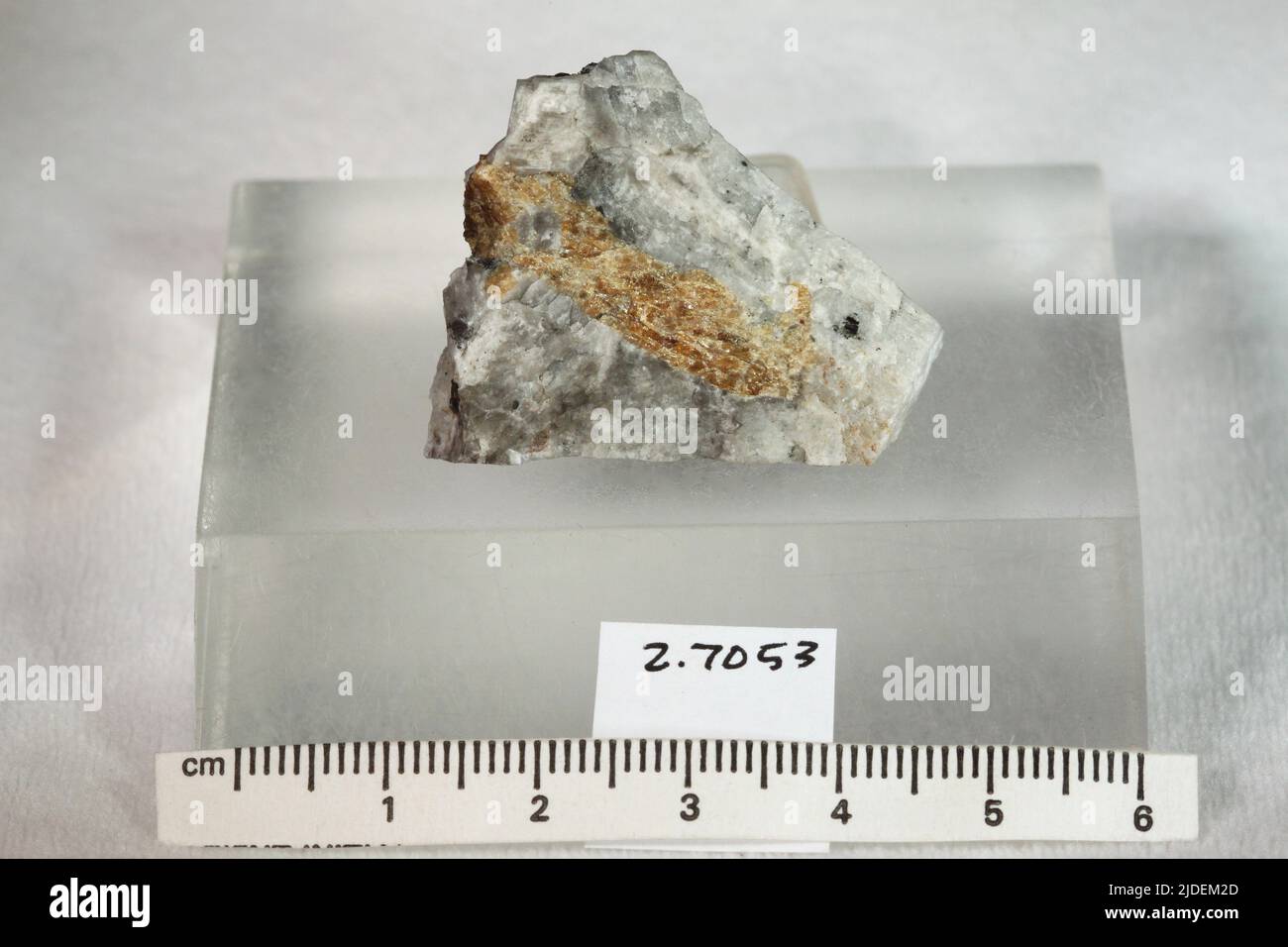 Wohlerite. minerals. Europe; Norway; Skudeskunksjar Stock Photo - Alamy