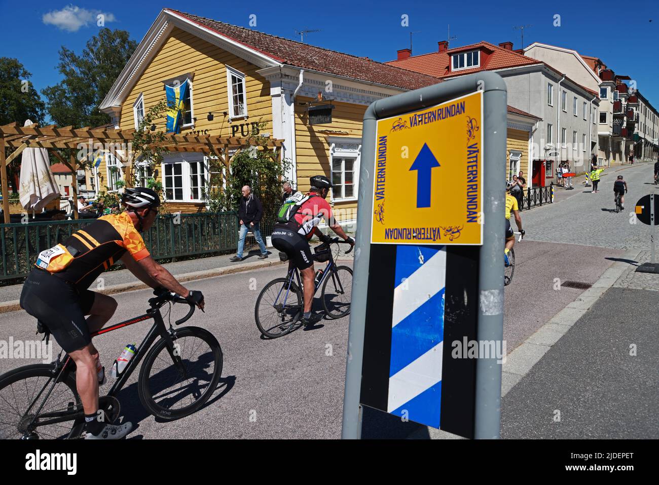 Cyclists , in Askersund, during the world’s largest recreational bike ...