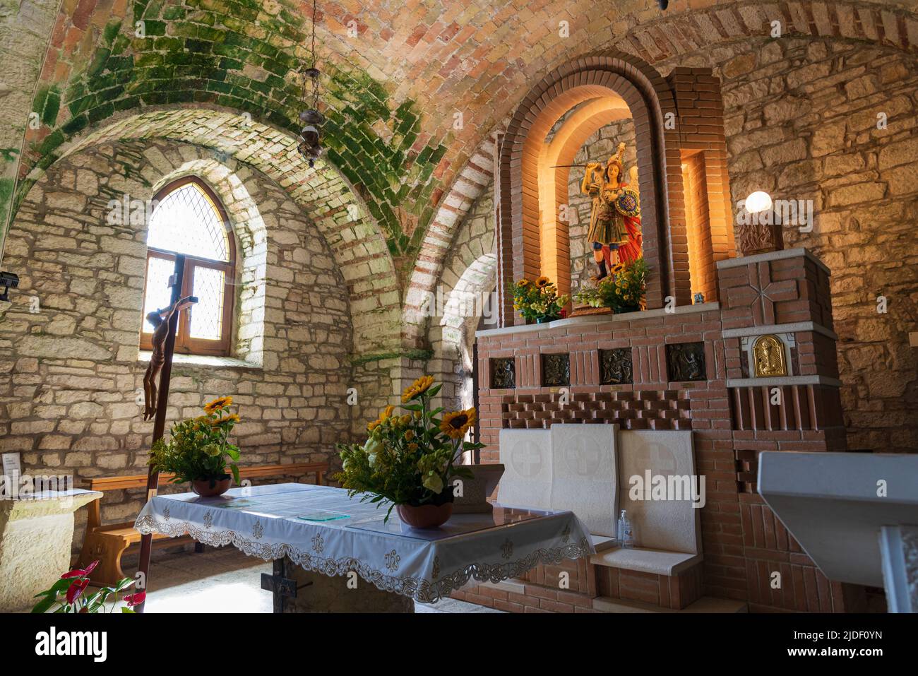 grotta di san michele arcangelo olevano sul tusciano