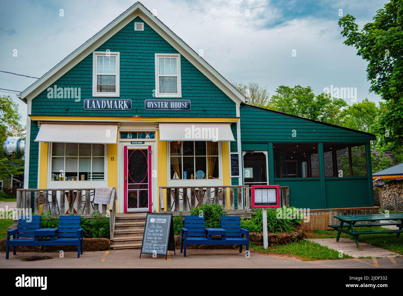 Landmark Oyster House Restaurant in Victoria, PEI Stock Photo Alamy