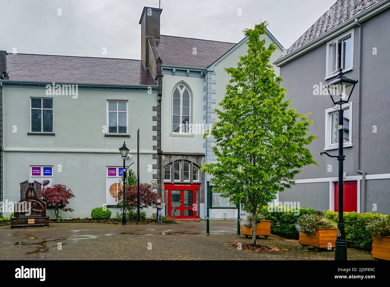 Ennis, Co. Clare, Ireland: Clare Museum, housed in a building that was originally a Sisters of Mercy school and chapel dating from 1854. Stock Photo