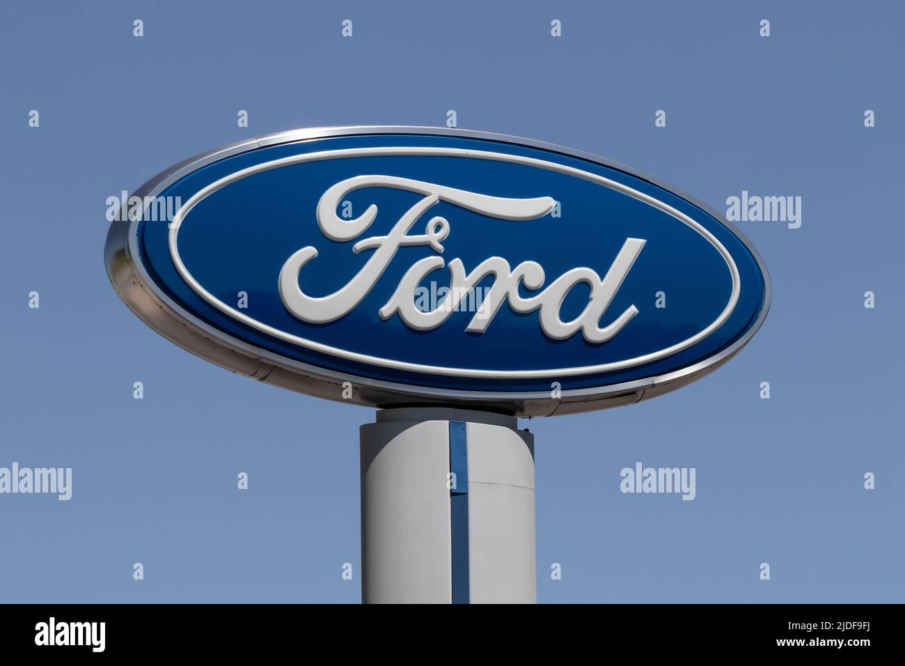 Lebanon - Circa June 2022: Ford Car, SUV and Pickup Truck dealership. Ford manufactures the F-150 and F-Series trucks, Mustang Mach-E and Escape. Stock Photo