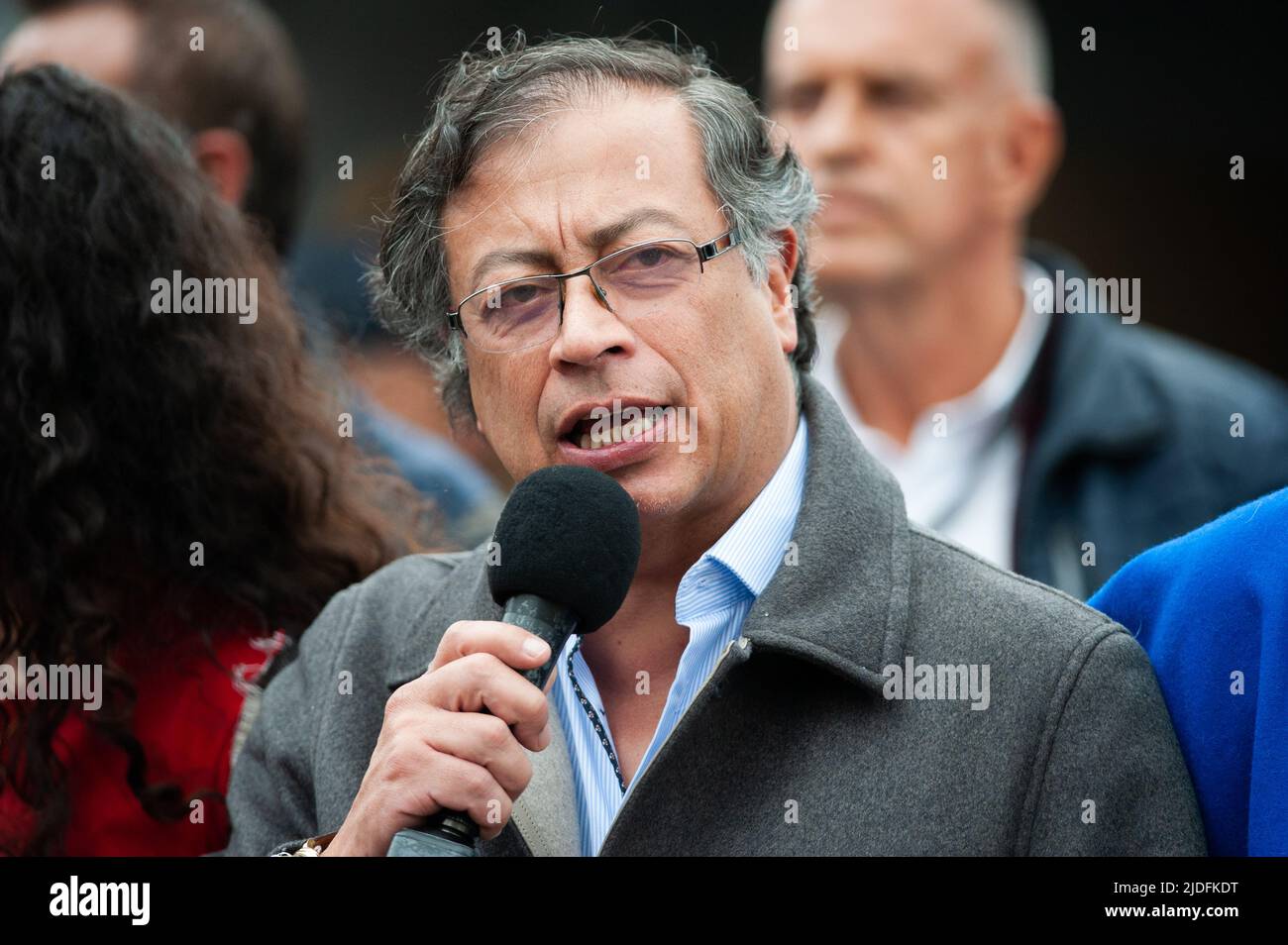 Left-wing presidential Candidate Gustavo Petro speaks to the media during the voting rally for the presidential runoffs between left-wing Gustavo Petr Stock Photo