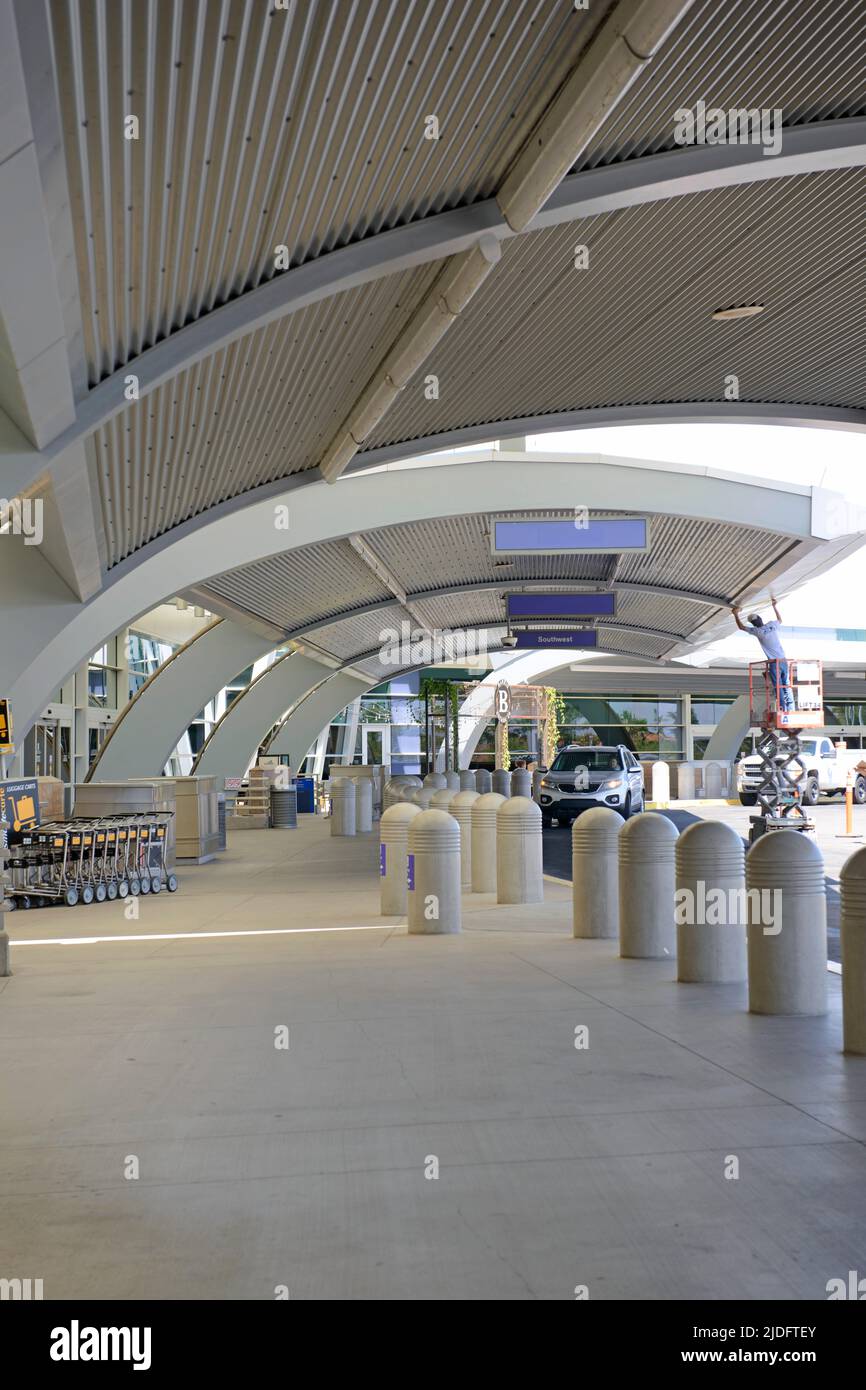The canopy over the entrance to the Arrivals Terminal at Tucson International Airport, AZ Stock Photo