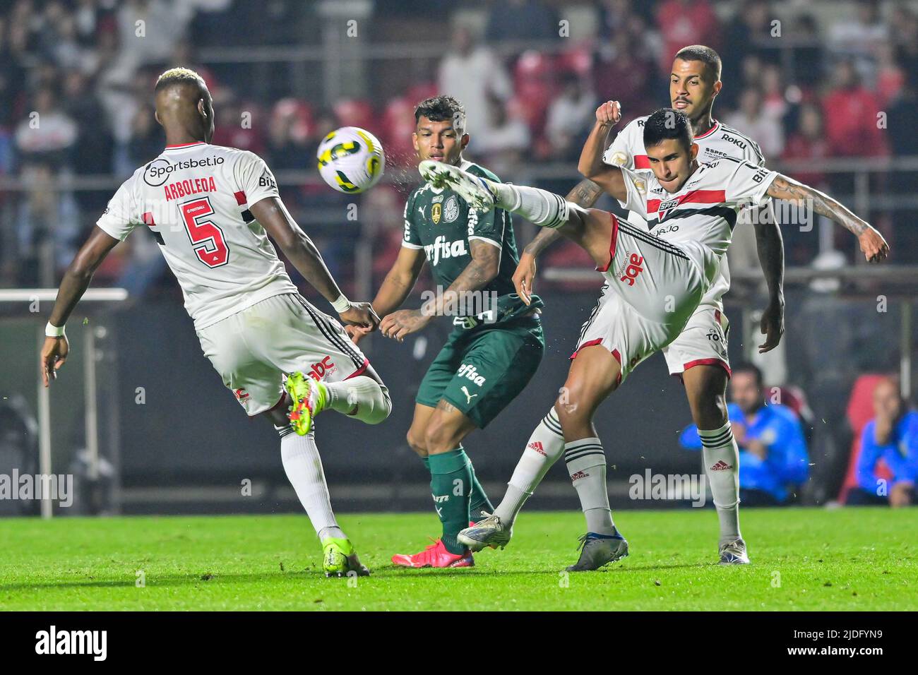 SÃO PAULO, SP - 30.03.2022: SÃO PAULO X PALMEIRAS - Rogério Ceni of São  Paulo during a match between São Paulo x Palmeiras valid for the first game  of the 2022 Campeonato