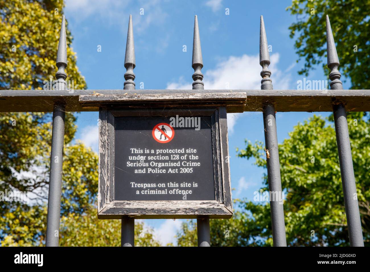 Protected building terrorism hi res stock photography and images Alamy
