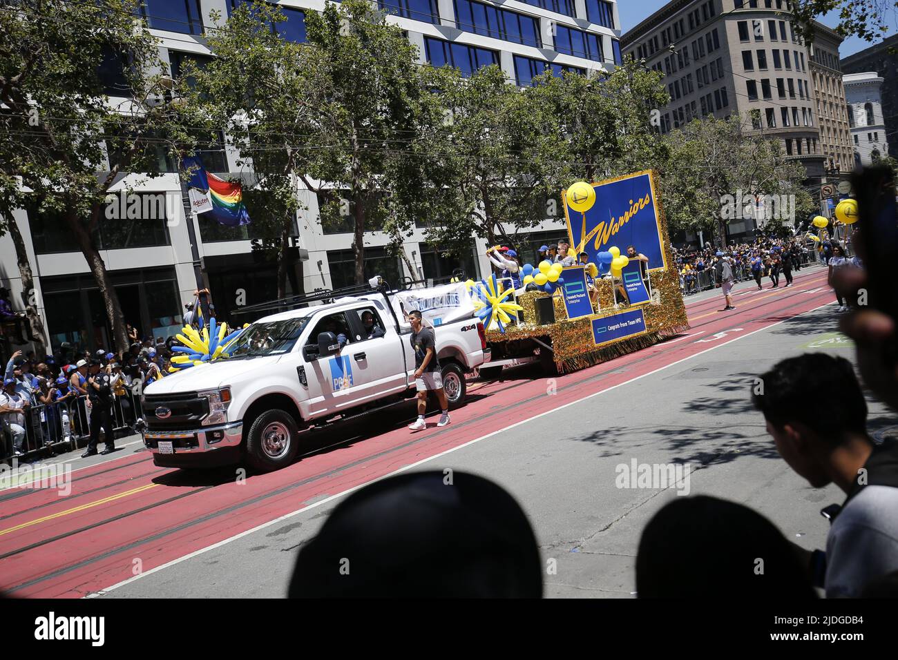 Best moments from Warriors' NBA championship parade