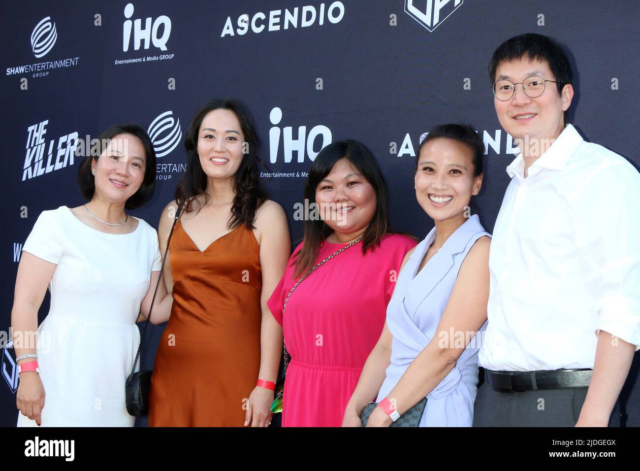 Los Angeles, CA. 20th June, 2022. Gina Shaw, guests at arrivals for THE KILLER Premiere, Regency Village Theatre, Los Angeles, CA June 20, 2022. Credit: Priscilla Grant/Everett Collection/Alamy Live News Stock Photo