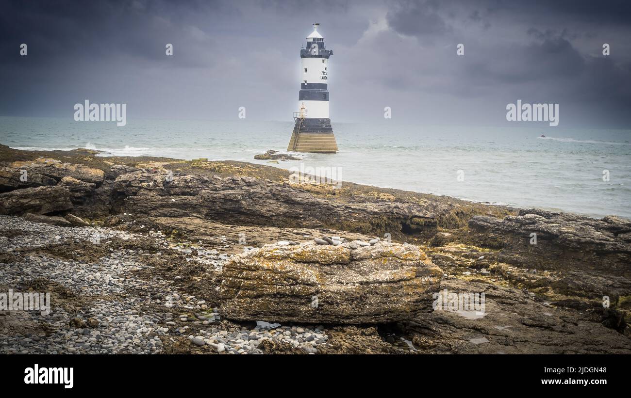 Black Point, Penmon, Ynys Seiriol, Anglesey, North Wales, UK. Trwyn Du Lighthouse at Penmon point was built by Trinity House in 1838 to mark the north Stock Photo