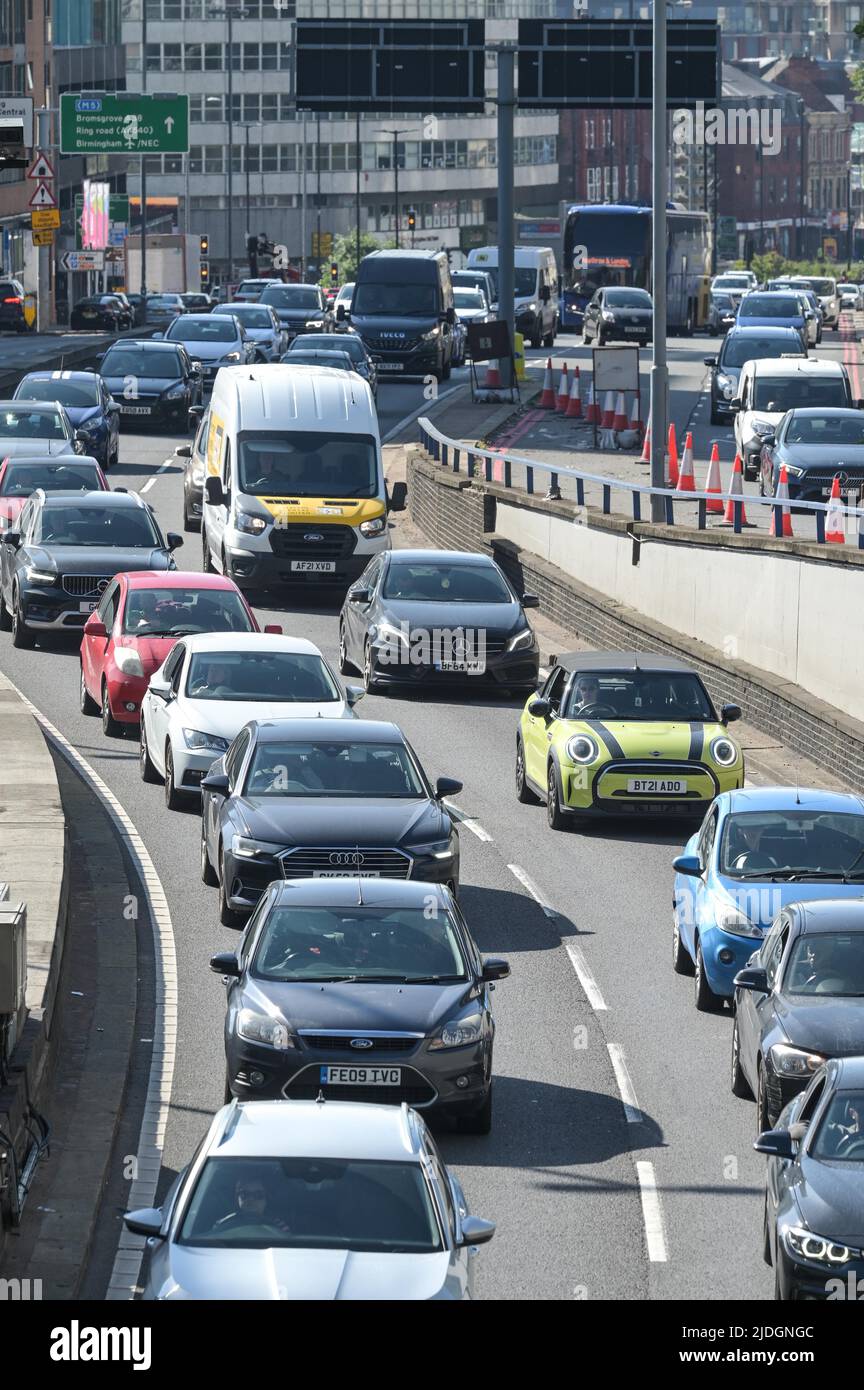 Suffolk Street Queensway, Birmingham, England, June 21st 2022. Commuters have taken to the roads causing gridlock in Birmingham as rail workers walk out on strike for a 7 percent wage increase across the British networks after RMT Unions failed to reach an agreement. Pic by Credit: Sam Holiday/Alamy Live News Stock Photo