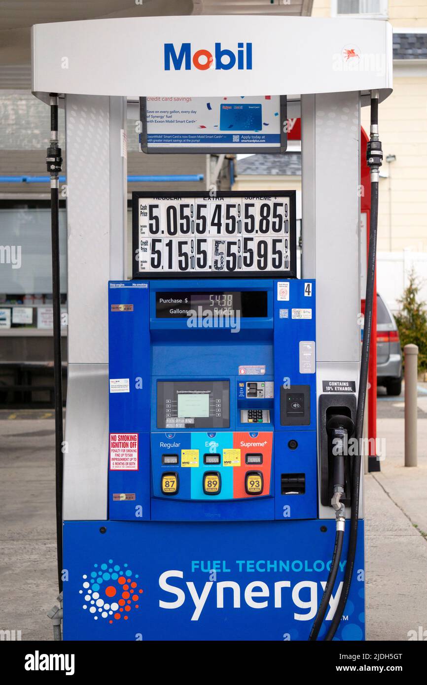 Gas pumps mobil gas station hires stock photography and images Alamy