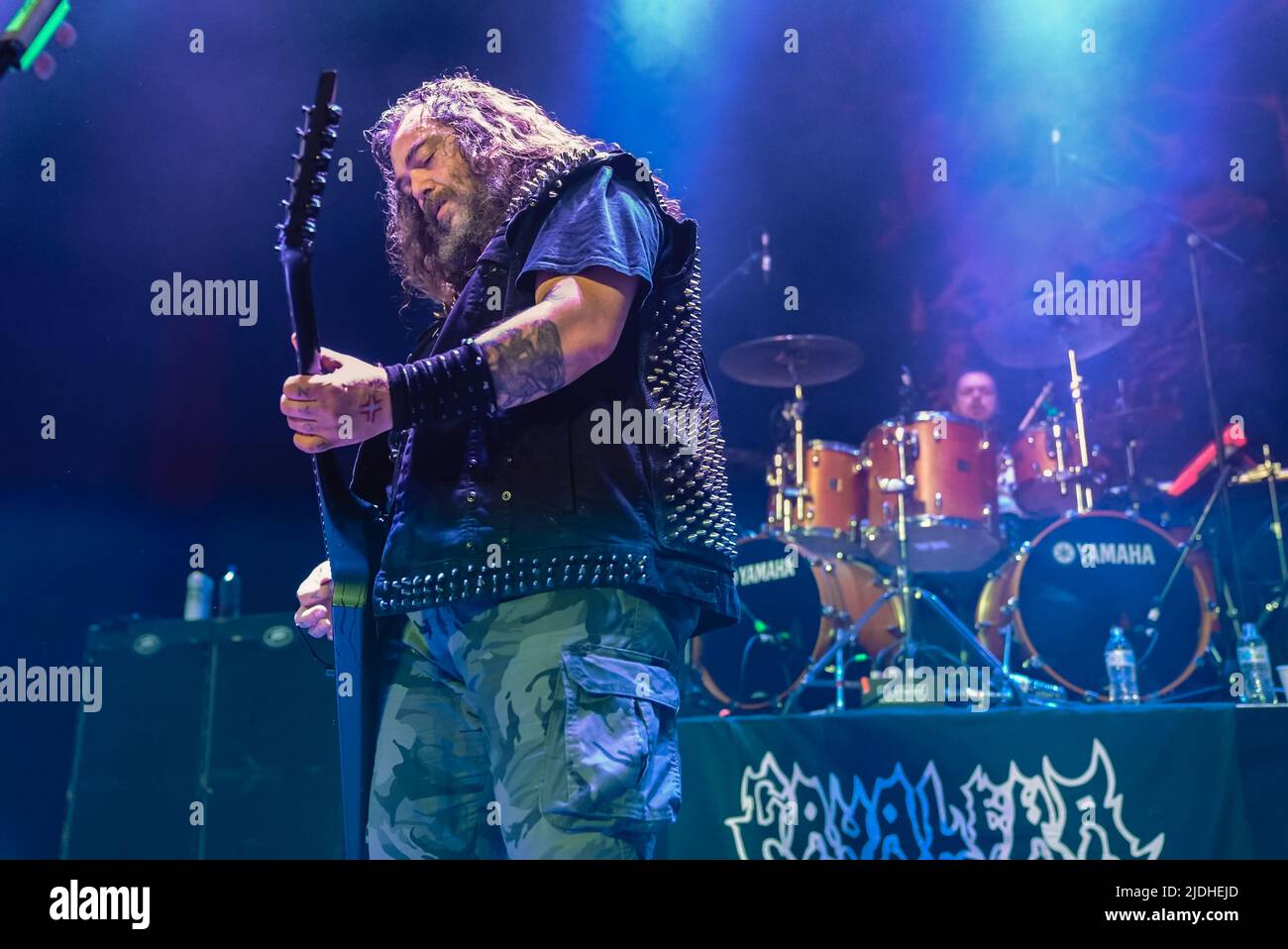 Cavalera - Max and Iggor Cavalera of Sepultura performing hits from Sepultura's past on the Return Beneath Arise Tour at the Belasco Theatre in Los Angeles, CA USA - June 18, 2022. Credit: Kevin Estrada/MediaPunch Stock Photo