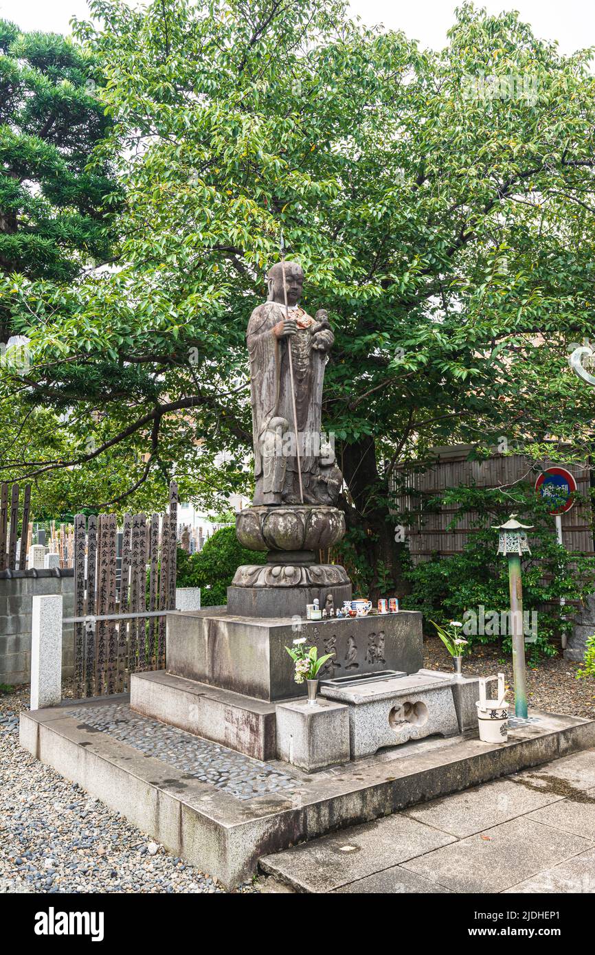 Tokyo,Japan, Asia - September 8, 2019 : Statue in the Garden of Chokoku Temple Stock Photo