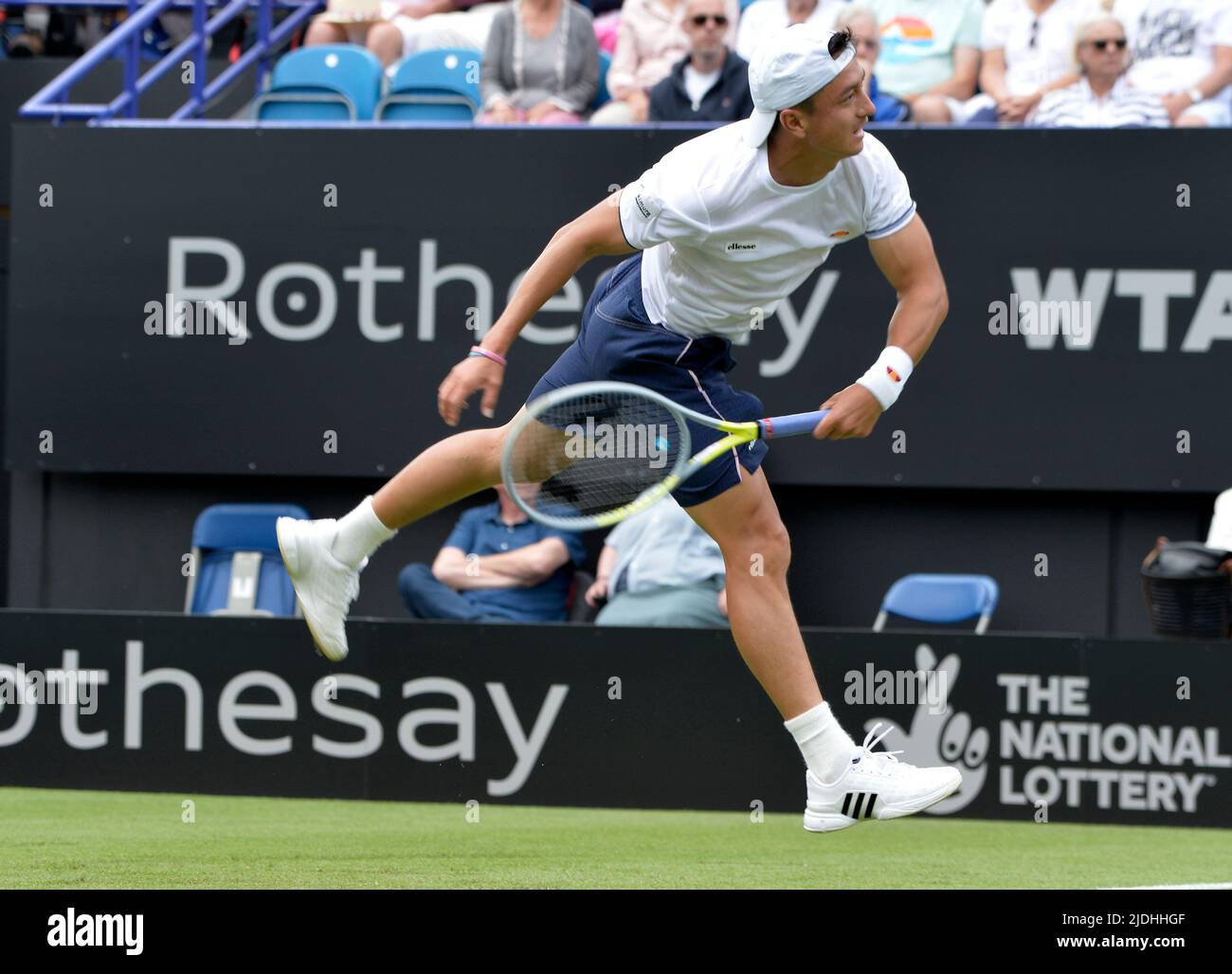 Eastbourne UK 21st June 2022. Rothesay International WTA & ATP Tennis  Championships at Eastbourne Park UK Credit: Leo Mason Alamy Live News &  Sport Ryan Peniston GBR during his first round win