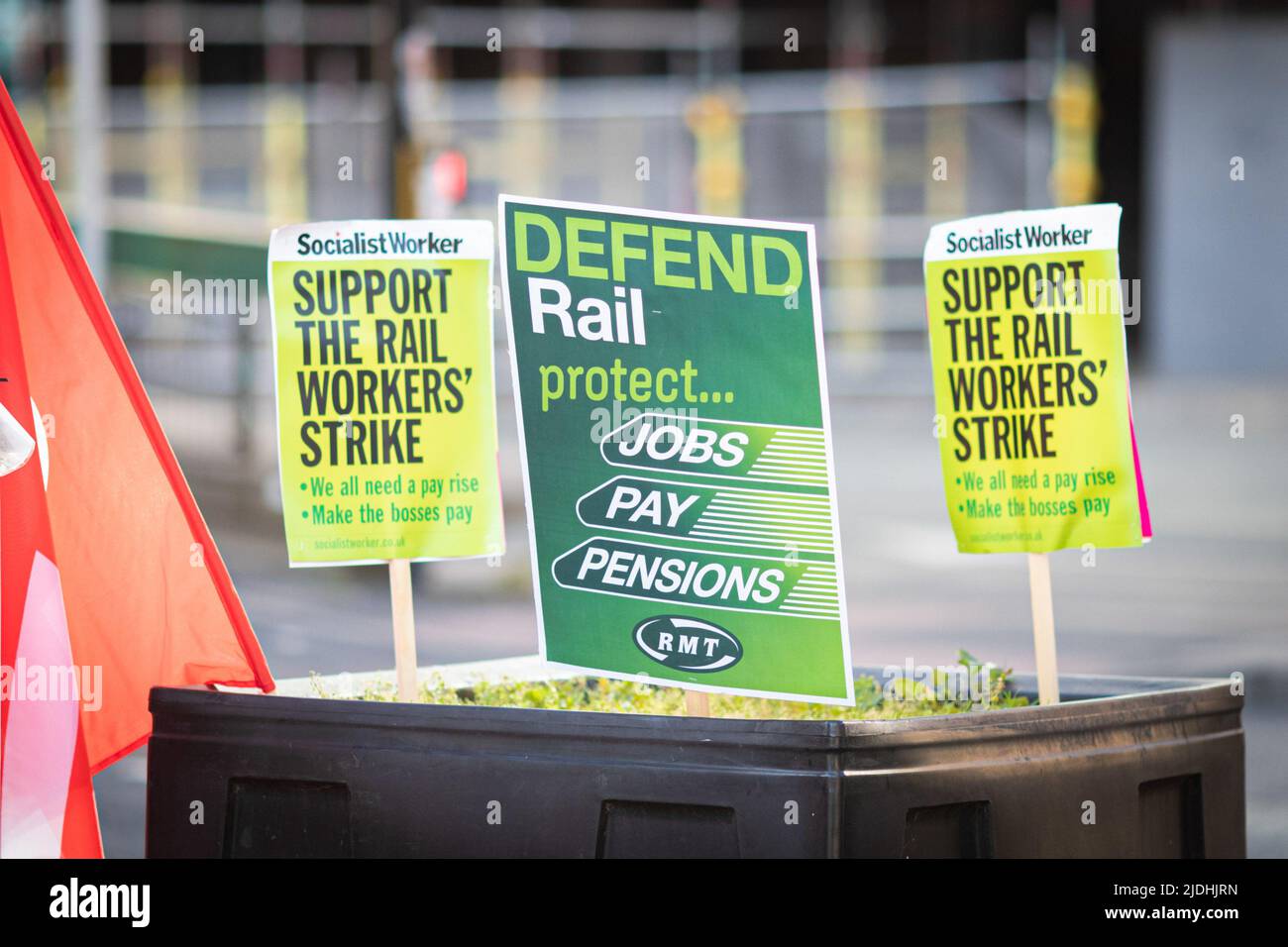 Manchester, UK. 21st June, 2022. RMT placards seen at Piccadilly train station. The biggest rail strike in over 30 years went ahead after last-minute talks failed. RMT states it has no choice but to strike due to proposed cuts to jobs, pay and pensions. (Photo by Andy Barton/SOPA Images/Sipa USA) Credit: Sipa USA/Alamy Live News Stock Photo