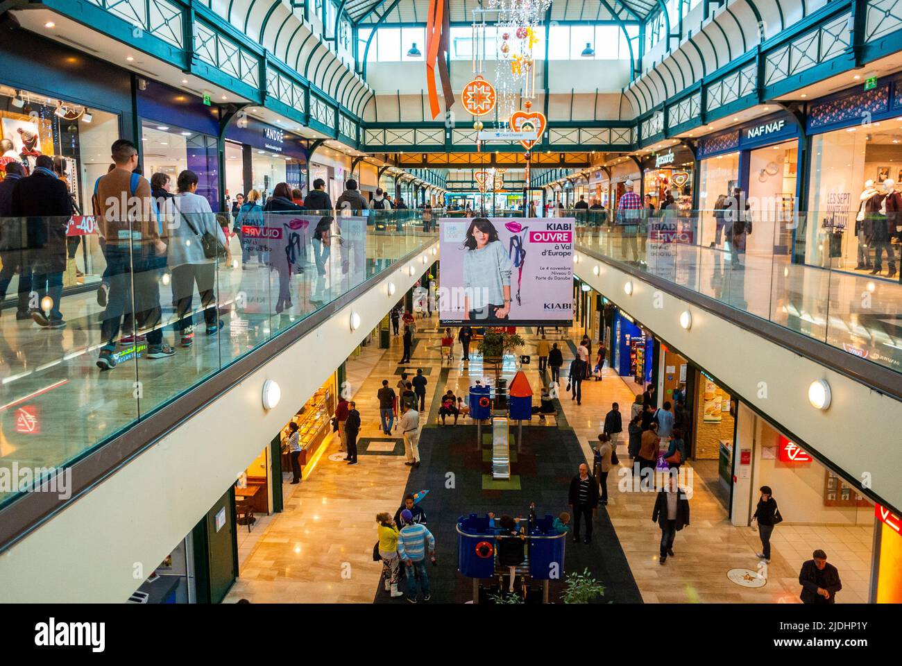La vallee mall hi-res stock photography and images - Alamy