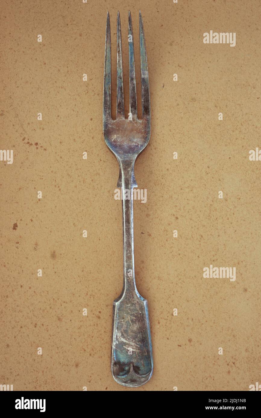 Why And How Does Silver Tarnish? Your Gold Guys