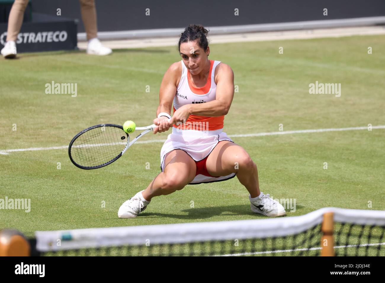 Bad Homburg, Germany. 21st June, 2022. Tennis: WTA Tour, singles, women, 1st round, sixteenth finals, Andreescu (Canada) - Trevisan (Italy), Martina Trevisan in action. Credit: Joaquim Ferreira/dpa/Alamy Live News Stock Photo