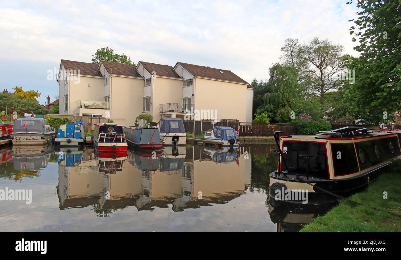 Stockton Heath Canal panorama London Bridge boat Marina, Warrington, Cheshire, England, UK, WA4 5BG Stock Photo