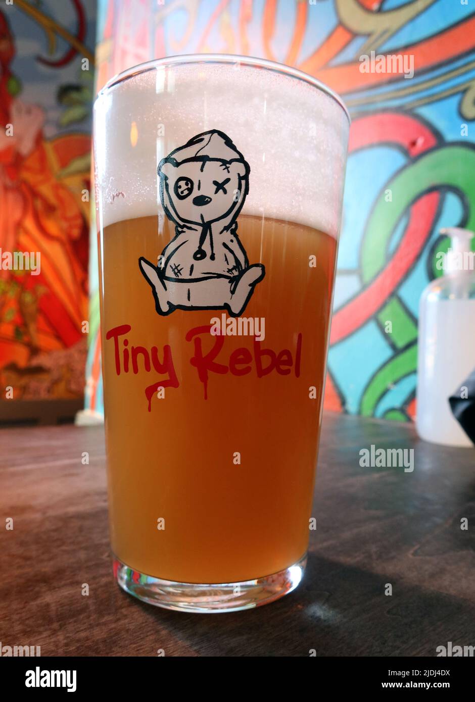 Tiny Rebel Pint Glass, with cloudy unfiltered craft beer, 25 Westgate St, Cardiff, Cymru,UK, CF10 1DD Stock Photo
