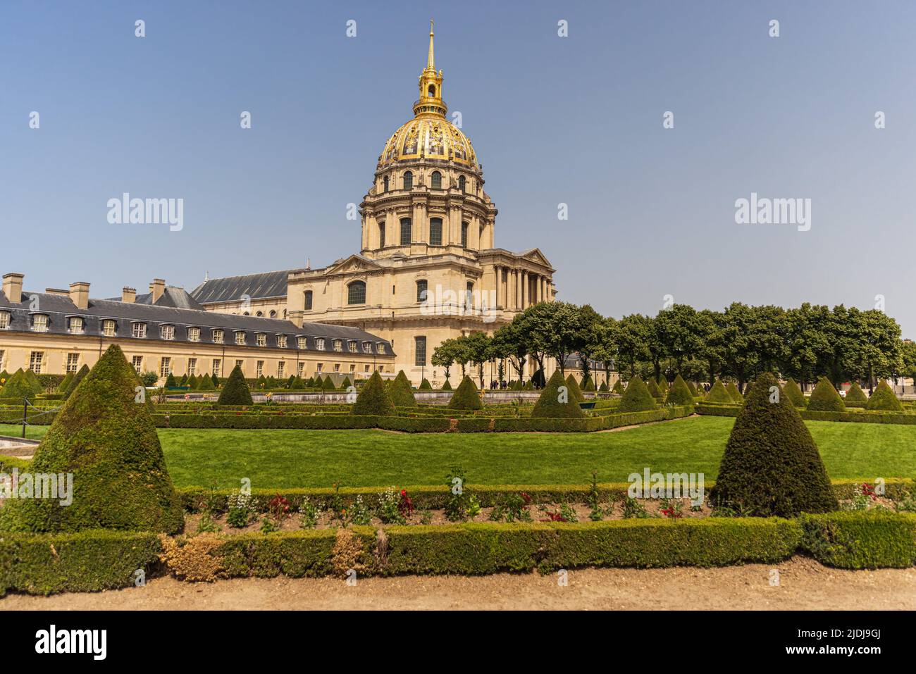 Les Invalides - complex of museums and monuments in Paris, France Stock ...