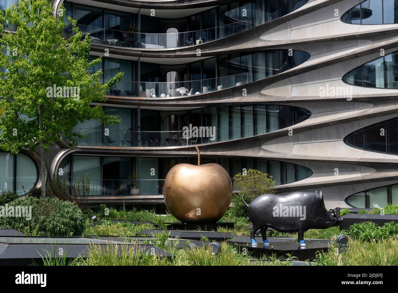 Iconic new landmark to New York City, The High Line, Chelsea, Manhattan ...