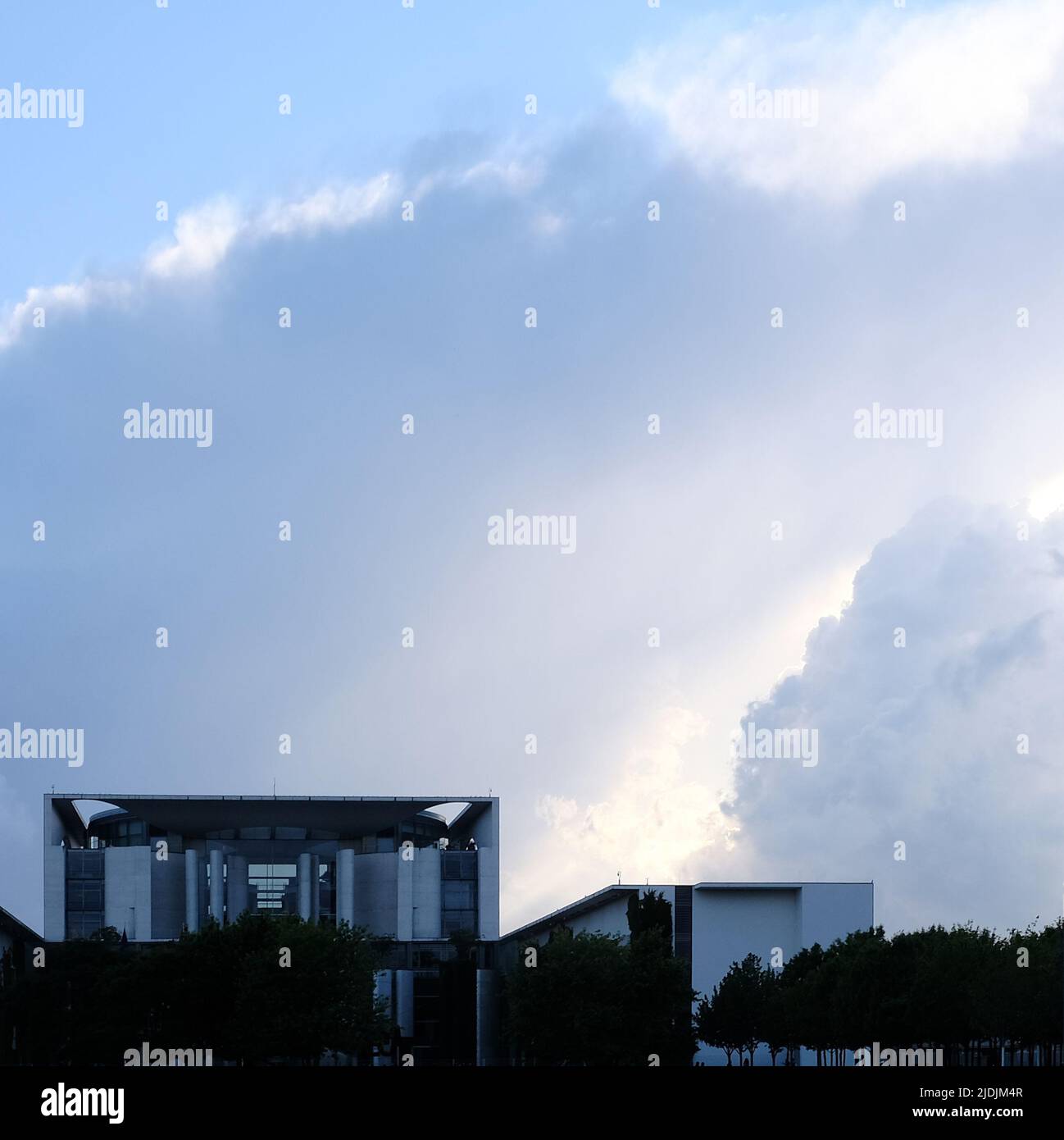 Berlin, Germany, June 20, 2022, threatening cloud formation above the chancellor's office Stock Photo