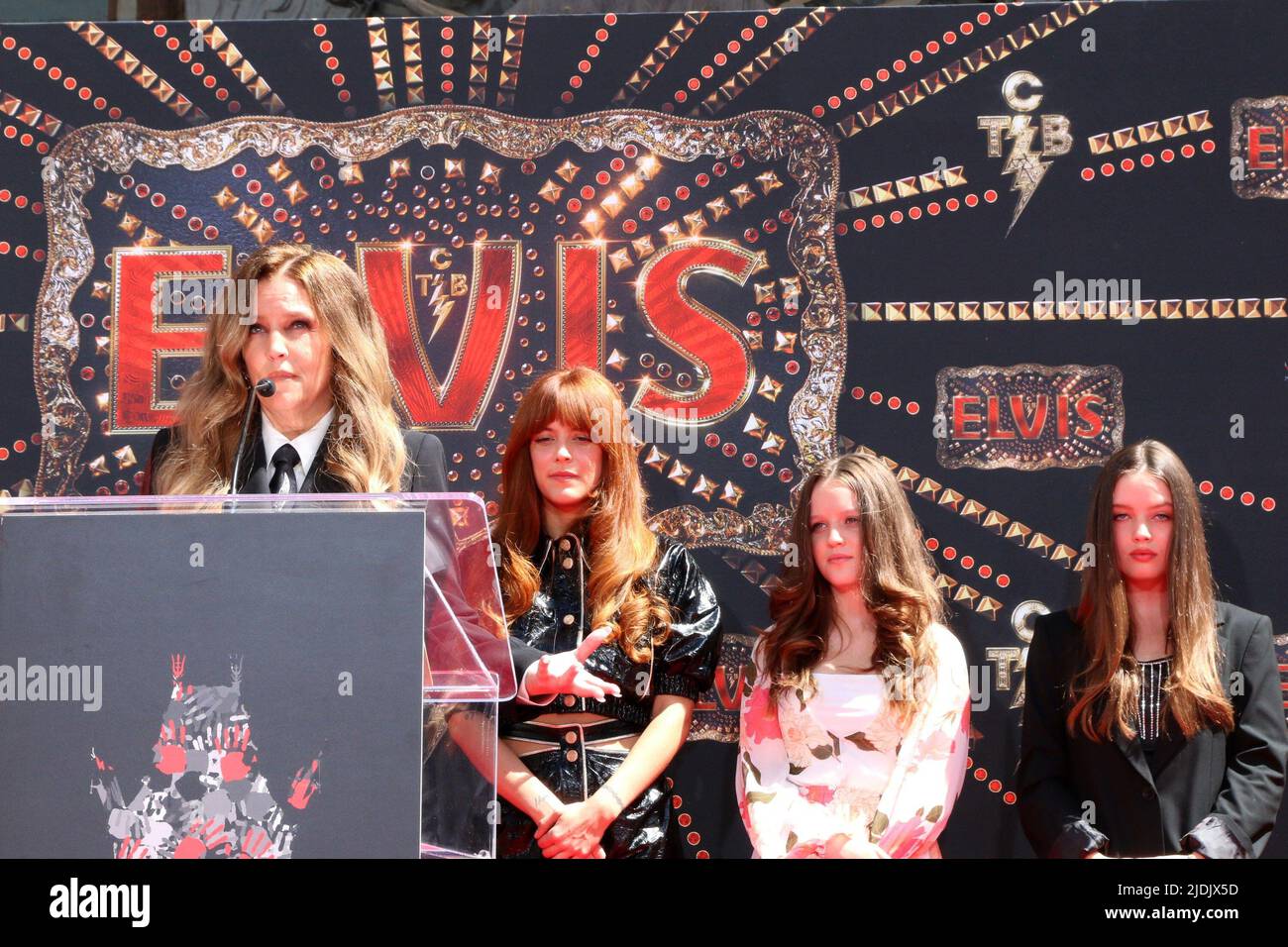 los angeles ca 21st june 2022 lisa marie presley riley keough finley aaron love lockwood harper vivienne ann lockwood at a public appearance for handprintfootprint ceremony for three generations of elvis presley family tcl chinese theatre los angeles ca june 21 2022 credit priscilla granteverett collectionalamy live news 2JDJX5D
