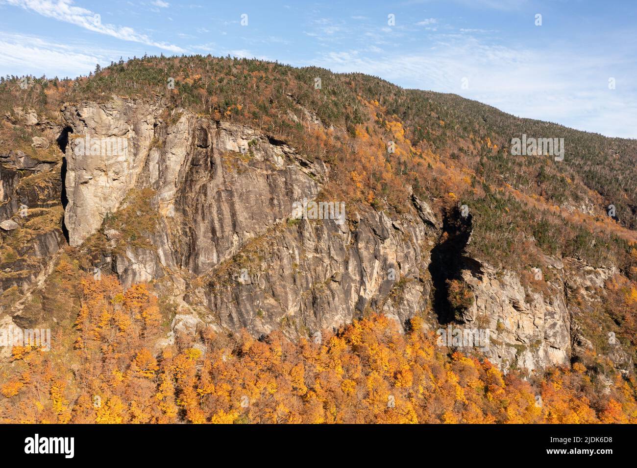 Panoramic view of peak fall foliage in Smugglers Notch, Vermont Stock ...
