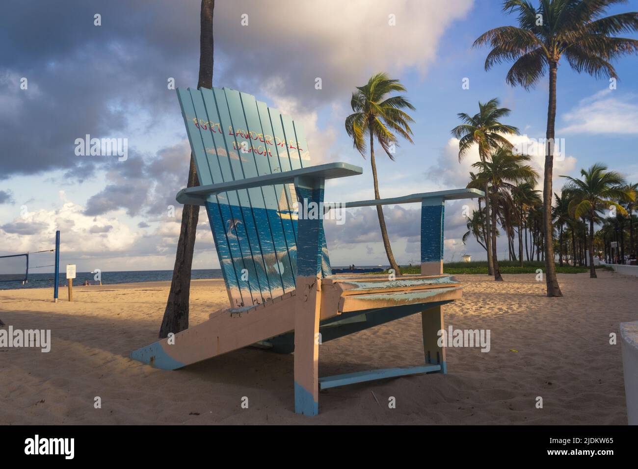 Large beach chair hi res stock photography and images Alamy