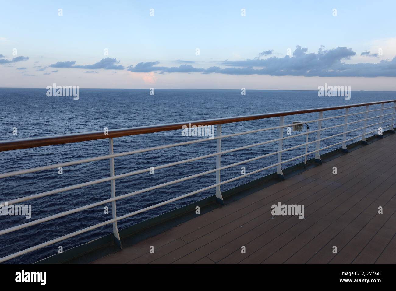 Looking at the sea from the deck of a cruise ship Stock Photo - Alamy