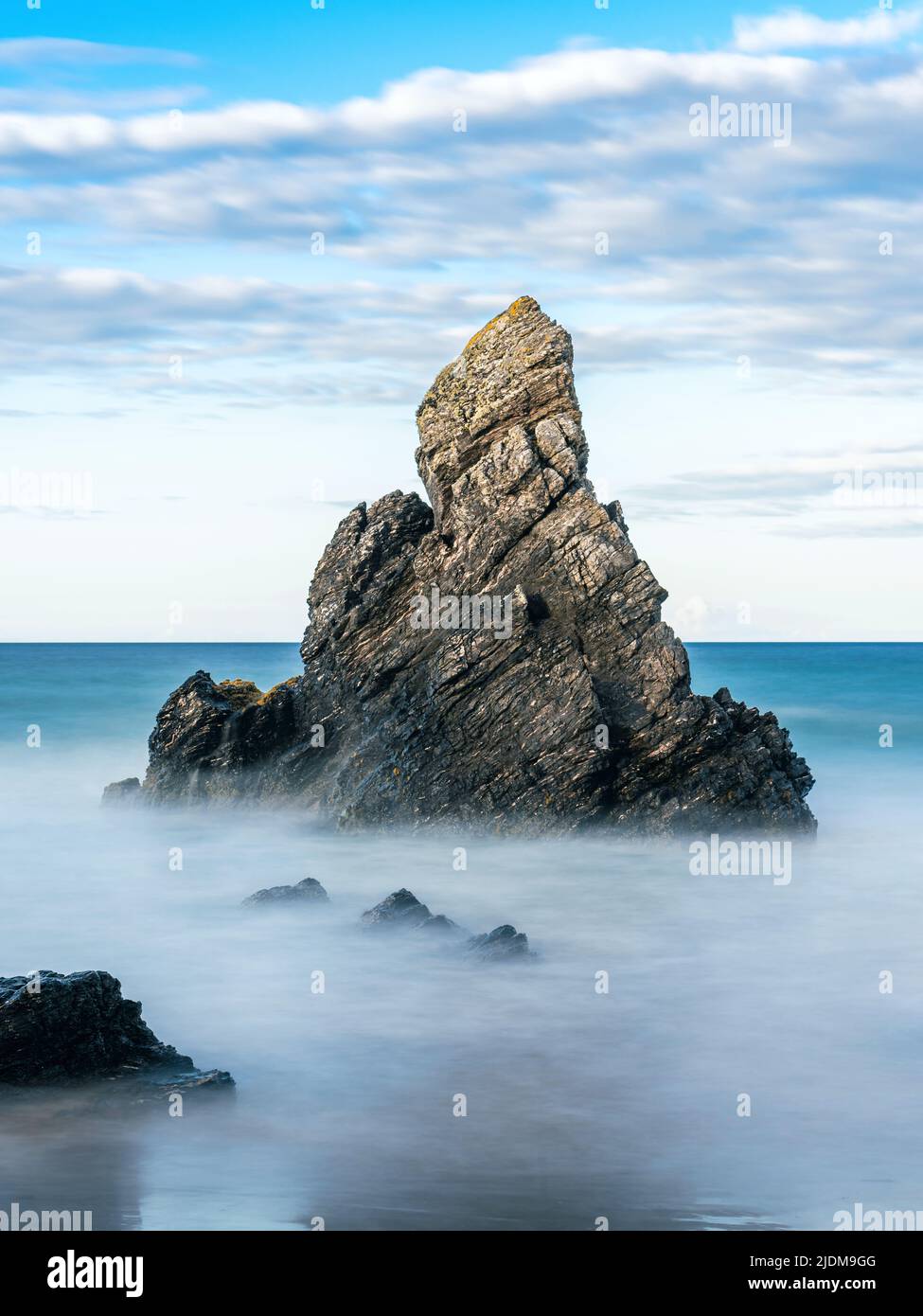 Rocks on Sango Sands Beach Bay Durness in long exposure, Lairg, NC500 ...