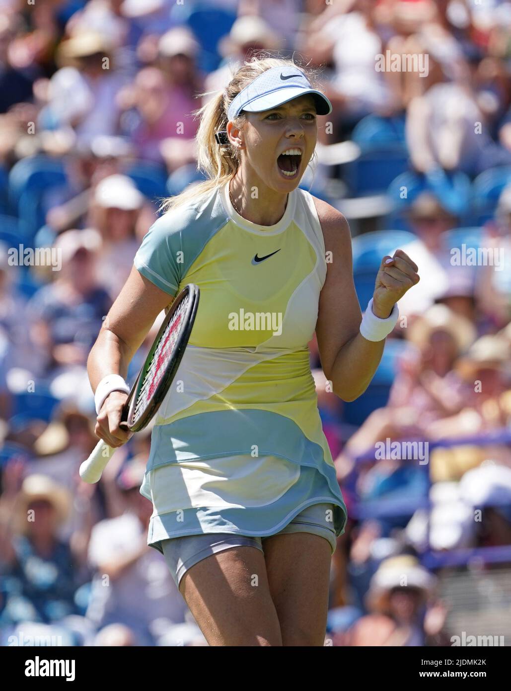 Katie Boulter celebrates winning the first set during her round of 16