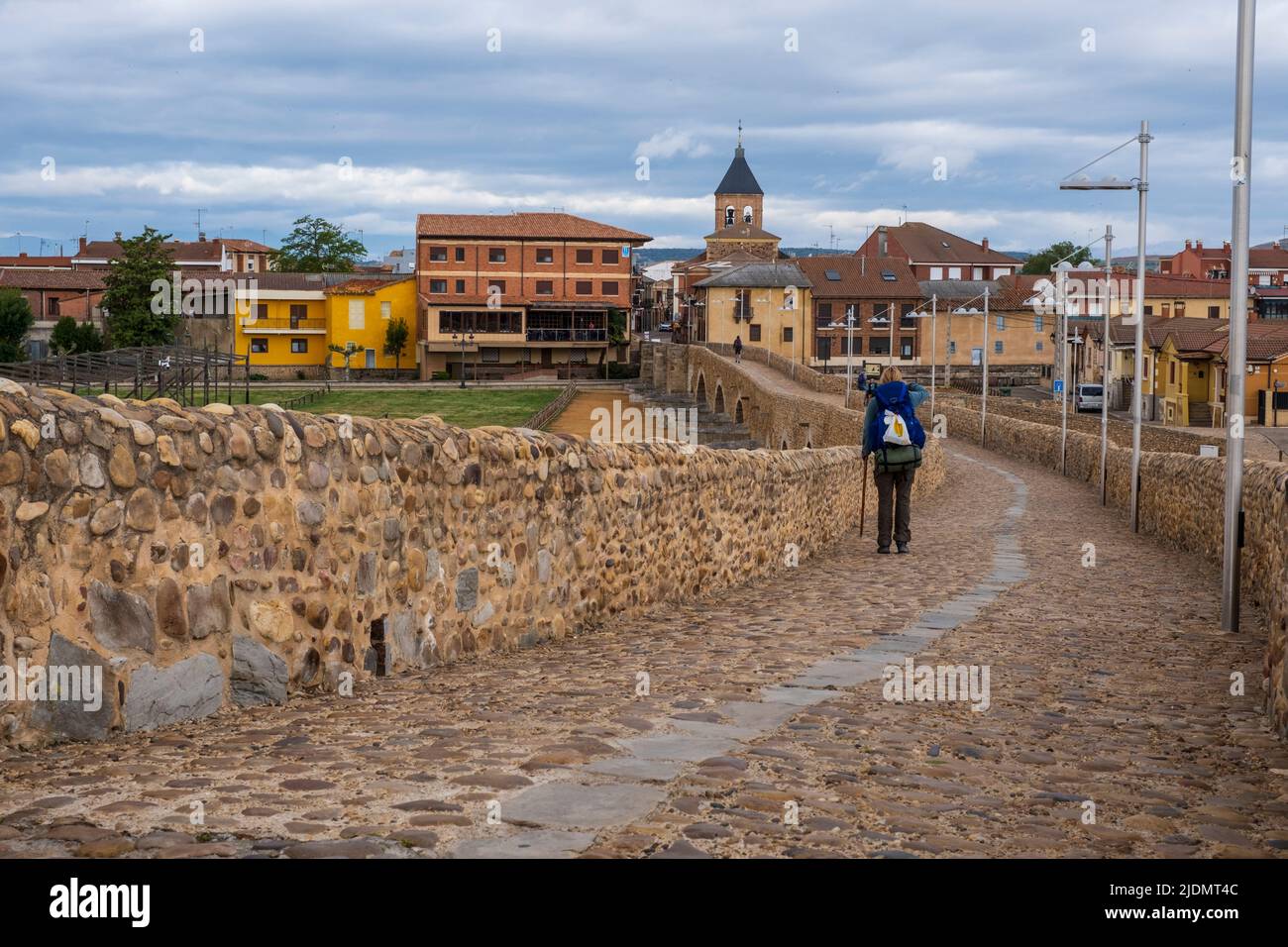 Spain, Castilla y Leon. Puente del Paso Honroso, 13th Century, leading to Hospital de Orbigo. Stock Photo
