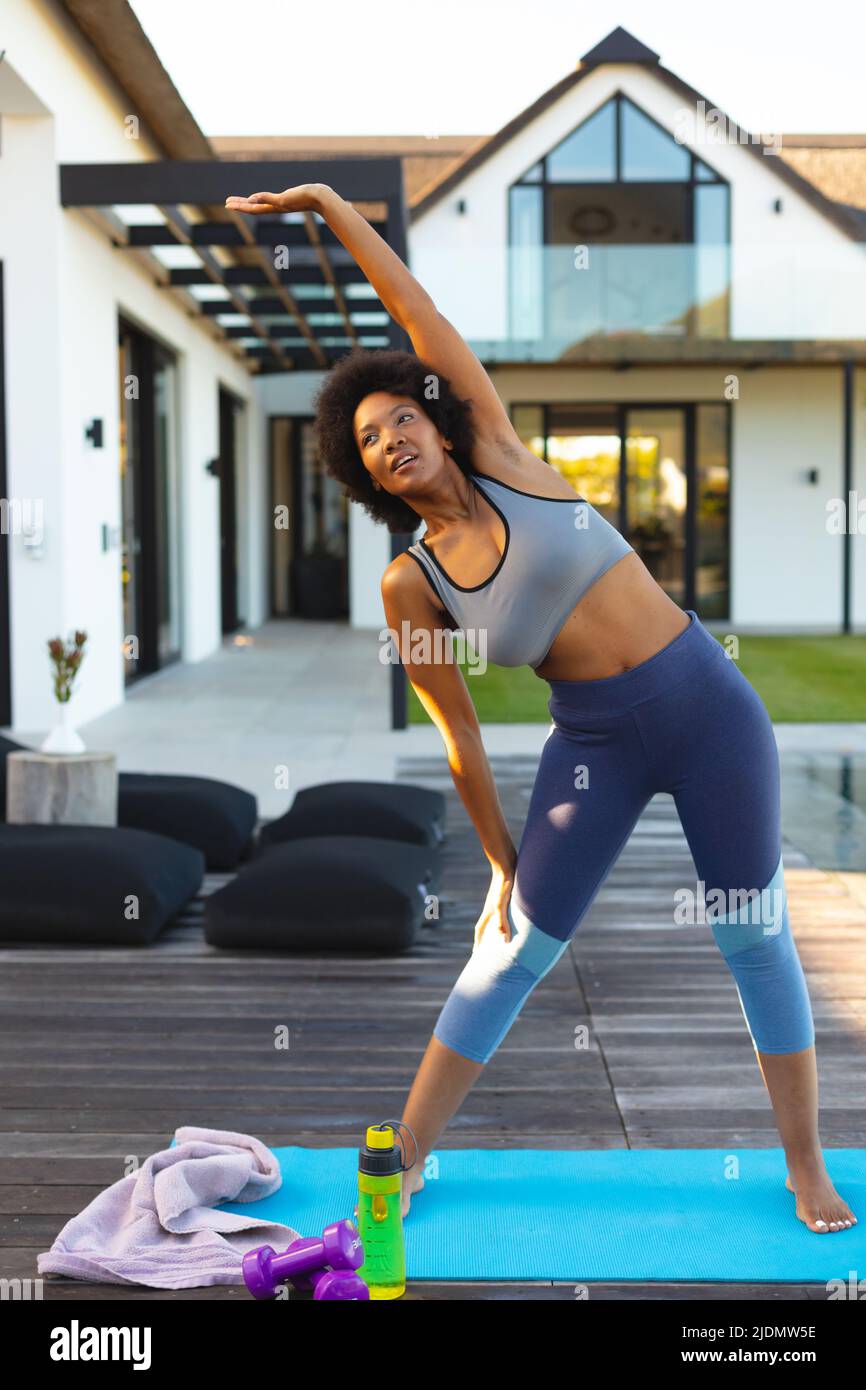 Exercise Afro Hi res Stock Photography And Images Alamy Exercise Afro Hi res Stock Photography And Images Alamy