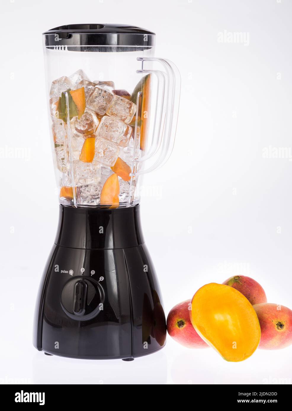 Food blender hi-res stock photography and images - Alamy