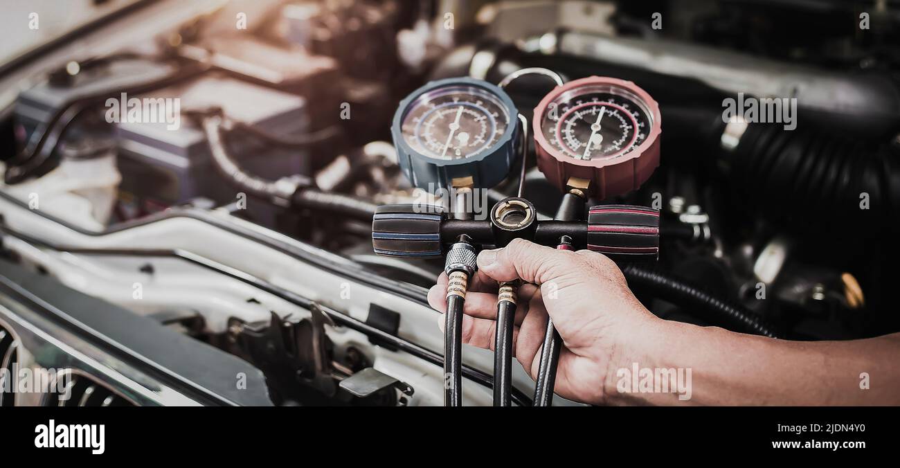 Car air conditioner check service, leak detection, fill refrigerant